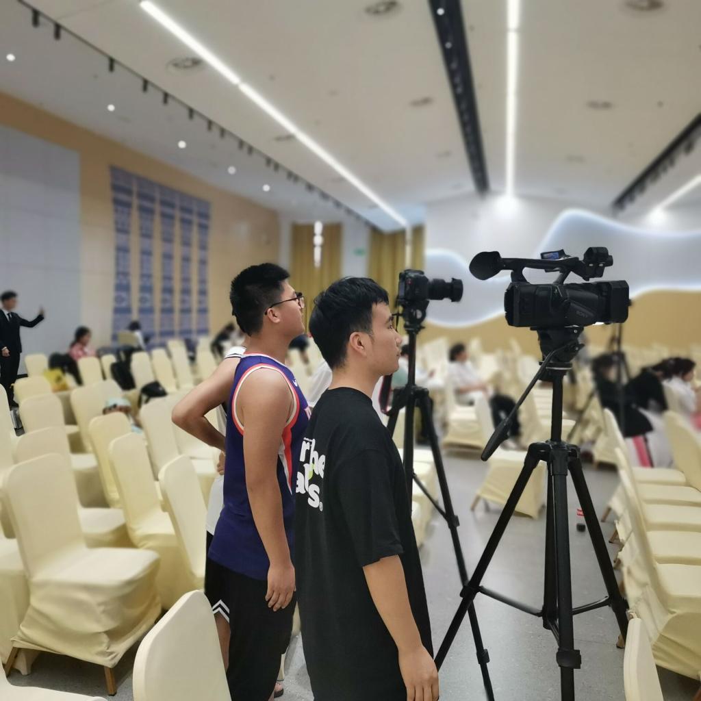 对党忠诚情景课录制现场